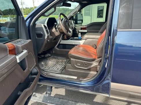 Used 2019 Ford F250 King Ranch w/ King Ranch Ultimate Package AWD/4WD image 10