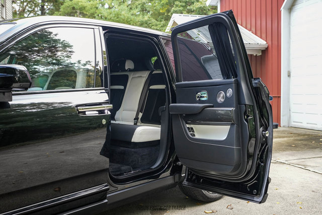 Used 2021 Rolls-Royce Cullinan Black Badge AWD/4WD image 50