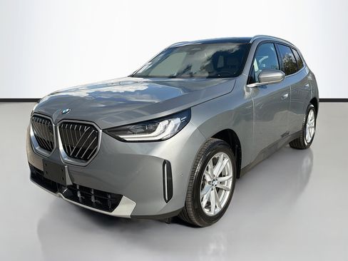 Used 2025 BMW X3 xDrive30i w/ Premium Package image 7