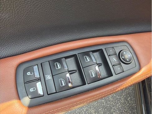 Used 2018 Maserati Ghibli RWD image 8