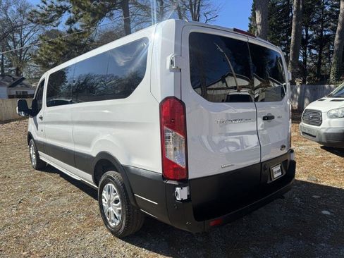 Used 2023 Ford Transit 350 XLT image 4