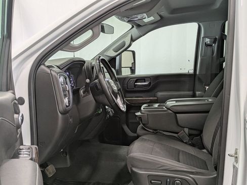 Used 2023 GMC Sierra 3500 SLE w/ SLE Convenience Package AWD/4WD image 9