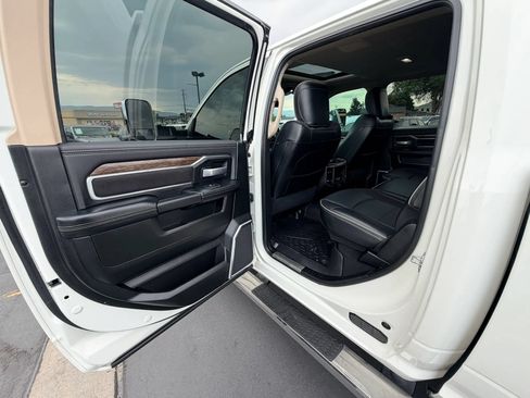 Used 2019 RAM 3500 Laramie AWD/4WD image 20