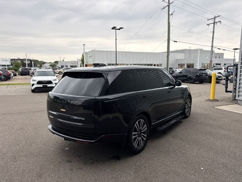 Used 2024 Land Rover Range Rover Long Wheelbase SE AWD/4WD image 5