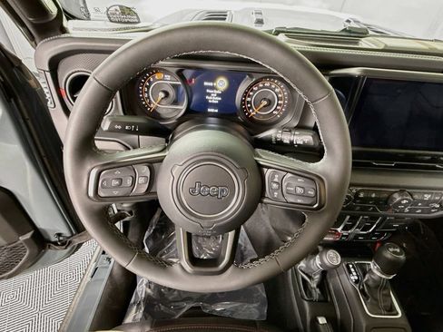 Used 2026 Jeep Wrangler Unlimited Rubicon w/ Safety Group AWD/4WD image 20