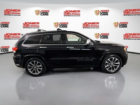 Used 2018 Jeep Grand Cherokee Overland AWD/4WD image 19