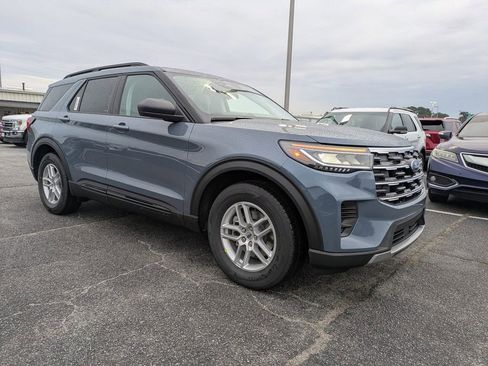 New 2026 Ford Explorer Active image 2