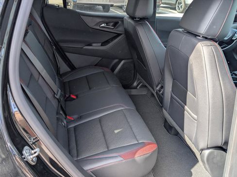 New 2026 Chevrolet Equinox RS w/ Convenience Package III AWD/4WD image 7