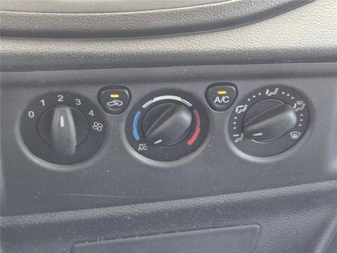 Used 2019 Ford Transit 250 148 Low Roof RWD image 17