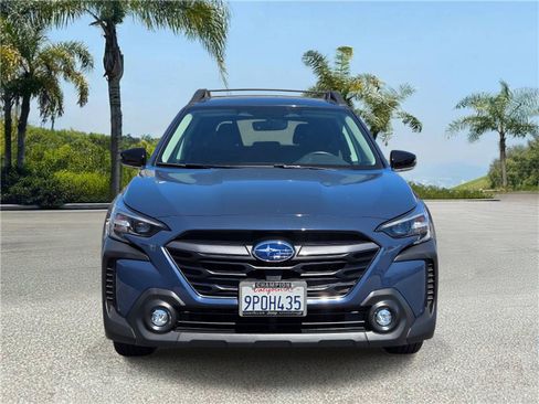 Used 2025 Subaru Outback Premium AWD/4WD image 3