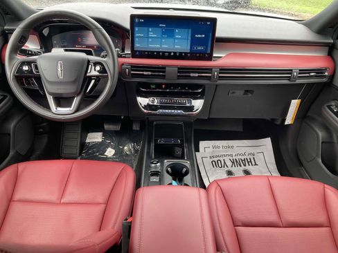 New 2025 Lincoln Corsair Reserve w/ Equipment Group 202A image 18