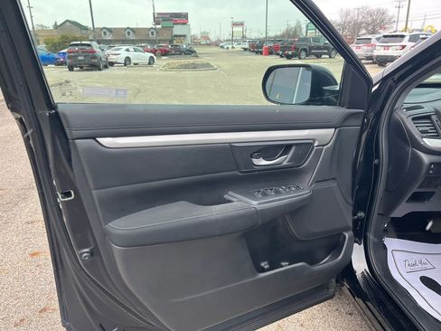Used 2019 Honda CR-V LX image 10