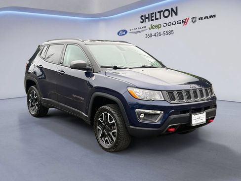 Used 2019 Jeep Compass Trailhawk w/ Cold Weather Group AWD/4WD image 8