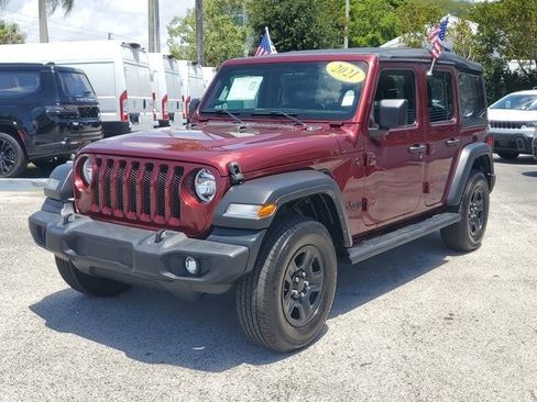 Used 2021 Jeep Wrangler Unlimited Sport AWD/4WD image 3