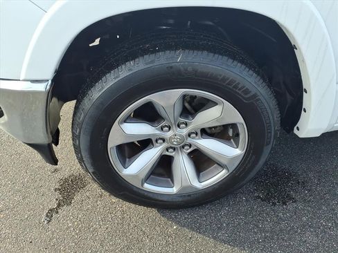 Used 2019 RAM 1500 Limited image 7