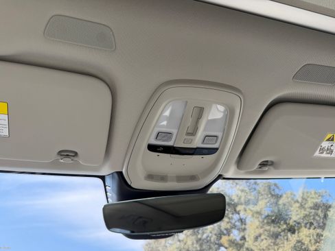 New 2026 Volvo XC60 T8 Ultra w/ Protection Package Premier image 16