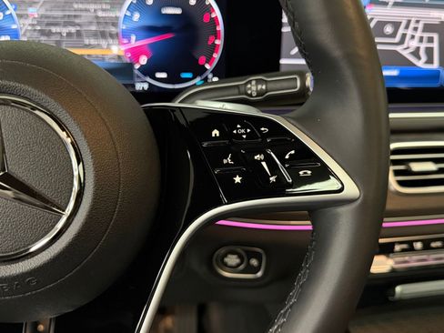 Certified 2025 Mercedes-Benz GLS 450 4MATIC image 30