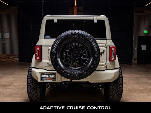 Used 2025 Ford Bronco Outer Banks image 8