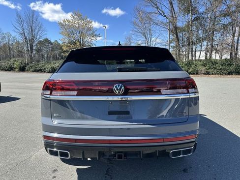 Used 2024 Volkswagen Atlas Cross Sport SEL Premium R-Line AWD/4WD image 4