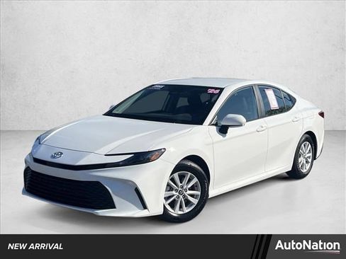 Certified 2026 Toyota Camry LE image 1