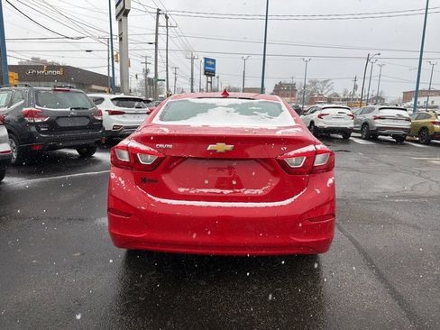 Used 2017 Chevrolet Cruze LT w/ Convenience Package image 6