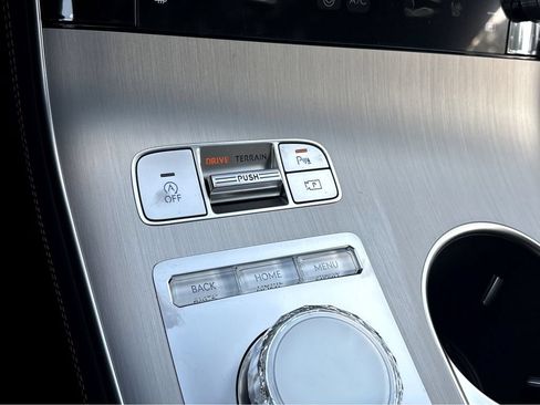 New 2026 Genesis GV70 2.5T Advanced AWD/4WD image 26