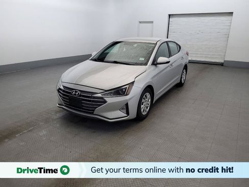 Used 2019 Hyundai Elantra SE w/ Cargo Package FWD image 1