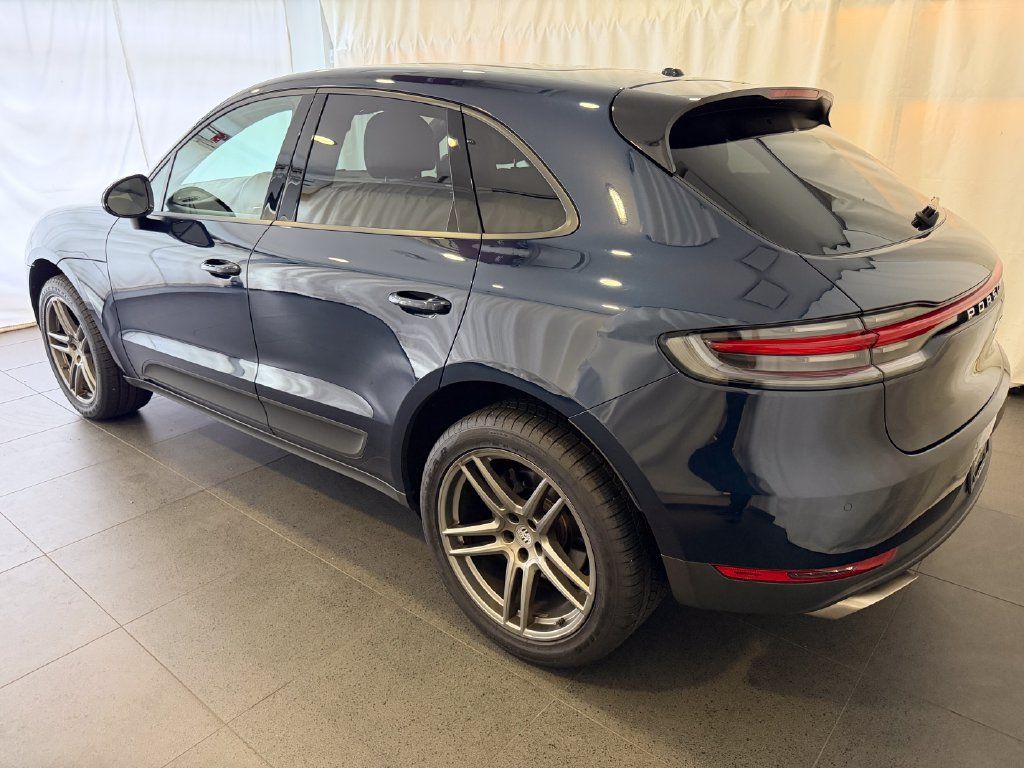Certified 2020 Porsche Macan AWD/4WD image 3