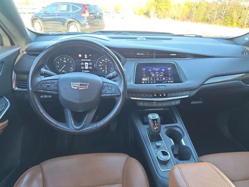 Used 2019 Cadillac XT4 Premium Luxury image 14