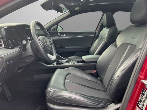 Used 2023 Kia K5 GT-Line image 10