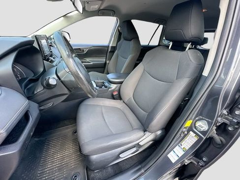 Used 2020 Toyota RAV4 LE w/ All Weather Liner Package AWD/4WD image 21