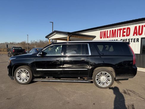Used 2016 Cadillac Escalade ESV Platinum image 12