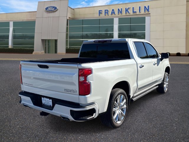 Used 2025 Chevrolet Silverado 1500 High Country AWD/4WD image 7