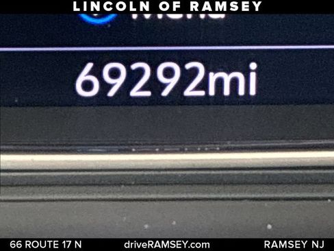 Used 2021 GMC Yukon Denali w/ Denali Ultimate Package AWD/4WD image 17
