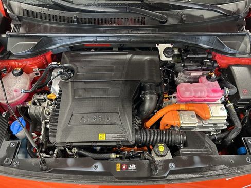 Used 2022 Kia Niro LXS image 28