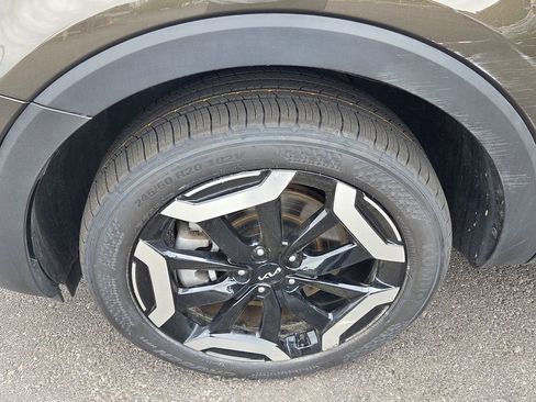 Used 2025 Kia Telluride S FWD image 11