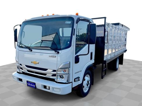 New 2024 Chevrolet Low Cab Forward image 2
