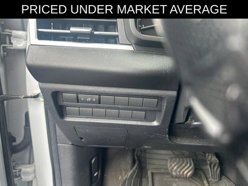 Used 2022 Mitsubishi Outlander ES AWD/4WD image 12