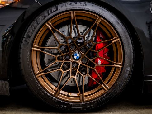 Used 2023 BMW M3 Competition w/ M Carbon Exterior Package image 39