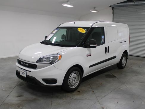 Used 2022 RAM ProMaster City Wagon image 4