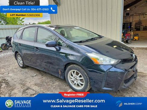 Used 2017 Toyota Prius V Two w/ Carpet Mat Package FWD image 5