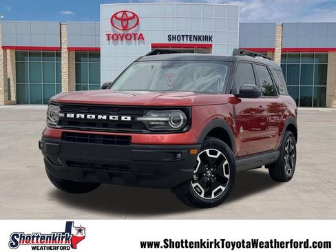 Used 2022 Ford Bronco Sport Outer Banks w/ Tech Package AWD/4WD image 1