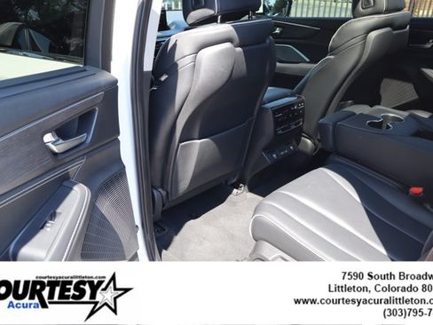 Used 2024 Acura MDX SH-AWD w/ Advance Package image 28