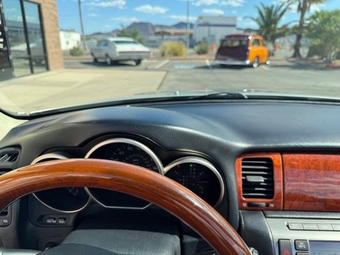 Used 2004 Lexus SC 430 Convertible image 18