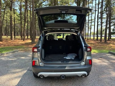 Used 2025 Ford Escape SE w/ PHEV Premium Package FWD image 19