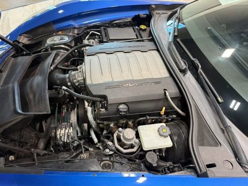 Used 2019 Chevrolet Corvette Stingray Coupe w/ Battery Protection Package RWD image 30