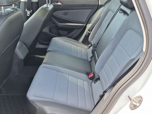 Used 2026 Volkswagen Jetta SE FWD image 29
