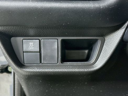 Used 2025 Honda HR-V Sport image 9