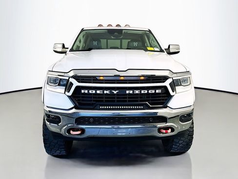 Used 2022 RAM 1500 Laramie AWD/4WD image 2