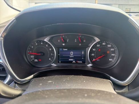 Used 2020 Chevrolet Equinox LT image 27